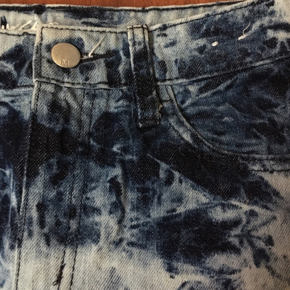 Dip dyed bleached shorts